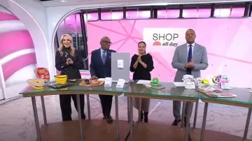 Asos Ruched Waist Detail Mono usado por Chassie Post como se ve en Today el 19 de enero de 2023