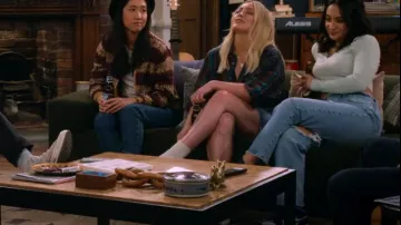 Nike Air Jordan Sneakers worn by Valentina (Francia Raisa) as seen in How I Met Your Father (S01E03)