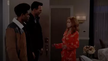Open Edit Tie Waist Satin Robe In Red Alert Shadow Floral worn by Sheila (Swoosie Kurtz) as seen in Call Me Kat (S03E12)
