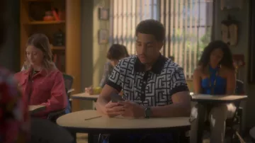 Balmain Maxi Monogram Wool & Linen Polo usado por Andre Johnson, Jr. (Marcus Scribner) como se ve en grown-ish (S05E11)