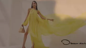 Oscar de la Renta Vestido de hombro frío usado por Luna La (Zión Moreno) como se ve en Gossip Girl (S02E10)