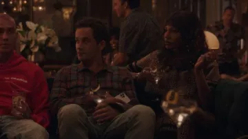 Camiseta de punto Alaia Cropped Leopard Jacquard Knit usada por Monet de Haan (Savannah Lee Smith) como se ve en Gossip Girl (S02E10)