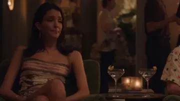 Hansen y Gretel Mood Ring Carrie Vestido en Patchwork usado por Luna La (Zión Moreno) como se ve en Gossip Girl (S02E10)