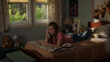 T-shirt Madewell Pink Knot-Front porté par Missy Cooper (Raegan Revord) vu dans Young Sheldon (S06E09)