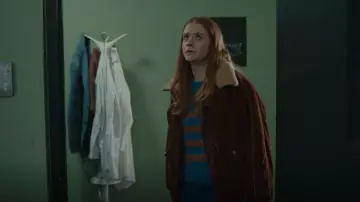 Urban Outfitters Roan Corduroy Jacket with Faux Fur Collar worn by Jen (Máiréad Tyers) as seen in Extraordinary (S01E02)