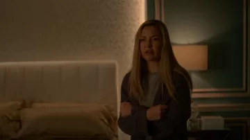 Splendid Marathon Sweatshirt worn by Micah Keith (Kate Hudson) as seen in Truth Be Told (S02E04)