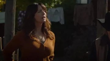 Aritzia Wilfred Manila Cardigan usado por Samantha Louise 'Lou' Fleming (Michelle Morgan) como se ve en Heartland (S16E12)