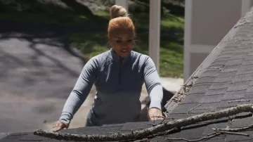 Chaqueta de chándal de tamaño femenino Under Armour usada por Gizelle Bryant como se ve en The Real Housewives of Potomac (S07E17)