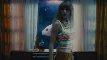 Printed Tank Top worn by Taylor Swift on her Lavender Haze Official Music Video
