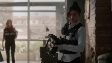 Rails Ingrid Raw Hem Chambray Shirt worn by Allie Rajan (Mandeep Dhillon) as seen in CSI: Vegas (S02E12)