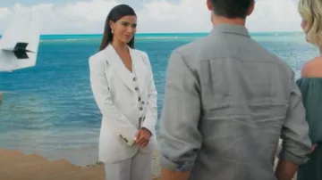 Bella Freud St. James Cor­duroy Jack­et worn by Elena Roarke (Roselyn Sánchez) as seen in Fantasy Island (S02E05)