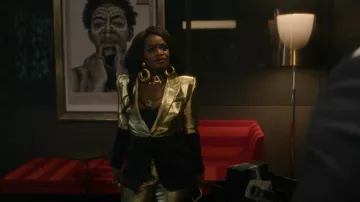 Alexander McQueen Metallic Colorblock Wool Silk-Blend Blazer porté par Angie Wilson (Shoniqua Shandai) vu à Harlem (S01E08)