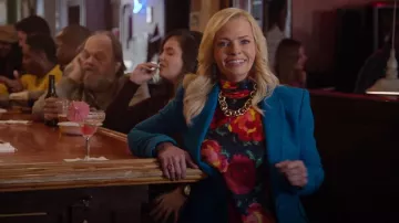 Alexander McQueen Leaf Crepe Jacket worn by Barb Flatch (Jaime Pressly) as seen in Welcome to Flatch (S02E13)