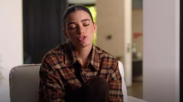 Chemise de travail à carreaux Amiri portée par Dixie D’Amelio vue dans The D’Amelio Show (S02E02)