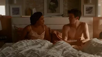 Eberjey Naya Jersey Knit Chemise usado por Iris West-Allen (Candice Patton) como se ve en The Flash (S09E01)