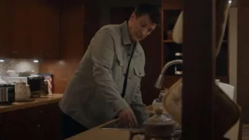 Faherty Stretch Cotton Blend Shirt Jacket worn by John Nolan (Nathan Fillion) as seen in The Rookie: Feds (S01E10)