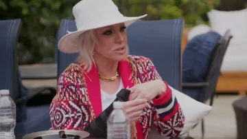 Mother Belted Short Cardigan usado por Margaret Josephs como se ve en The Real Housewives of New Jersey (S13E01)