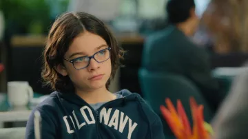 Sweat à capuche Old Navy porté par Jack (Wesley Kimmel) vu dans Your Place or Mine