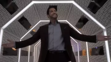 Grey formal Shirt worn by Lucifer Morningstar (Tom Ellis) in Lucifer TV series outfits (Season 5 Episode 2)