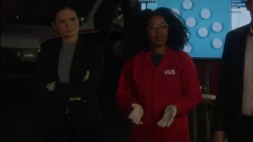 Theory Casual Blazer K usado por Jessica Knight (Katrina Law) como se ve en NCIS (S20E14)