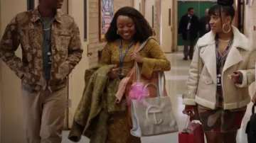 Telfar Medium White Shopping Bag worn by Janine Teagues (Quinta Brunson) as seen in Abbott Elementary (S02E14)