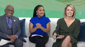 Gal Meets Glam Savannah Robe portée par Dylan Dreyer comme vu dans Aujourd’hui le 13 février 2023