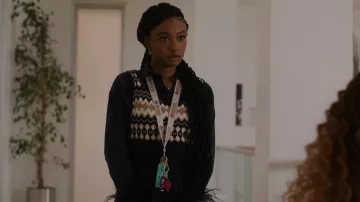 J Crew Cashmere Fair Isle Tank Top usada por Wilinda (Iyana Halley) como se ve en All American: Homecoming (S02E11)
