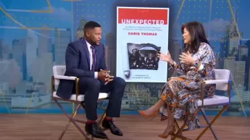 3.1 Phillip Lim Lichen Bloom Cowl Midi-Dress porté par Juju Chang tel que vu dans Good Morning America le 15 février 2023