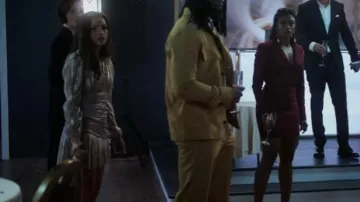 Robe Maje Runny portée par Allegra Garcia (Kayla Compton) vue dans The Flash (S08E03)