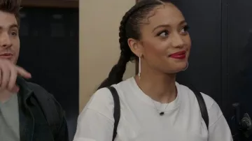 Kendra Scott Elisa Pendentif en argent porté par Olivia Baker (Samantha Logan) vu dans All American (S04E02)