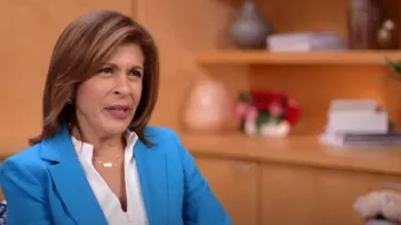 Alice + Olivia Pailey Fitted Linen Blend Blazer worn by Hoda Kotb as seen in Today on February 17, 2023