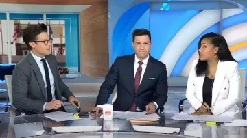 Zara Tailored Double Breasted Blazer worn by Sheinelle Jones as seen in Today on February 20, 2023