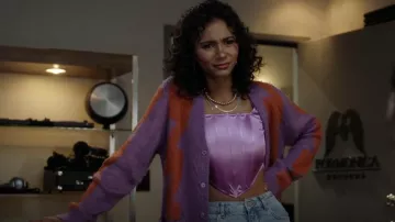 Obey Pink Dexter Cardigan porté par Layla Keating (Greta Onieogou) vu dans All American (S04E12)
