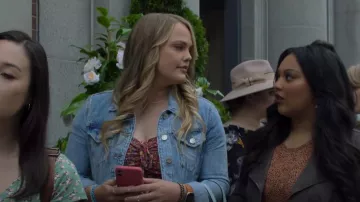Gorjana Parker Necklace worn by Kim Stewart (Clare Filipow) as seen in The Watchful Eye (S01E05)