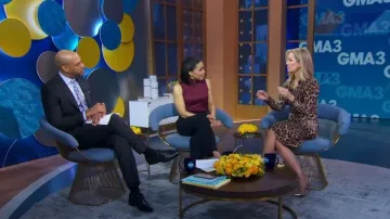Gianvito Rossi Bomba de PVC de pelo de becerro con estampado de leopardo usada por Jennifer Ashton como se ve en Good Morning America el 22 de febrero de 2023