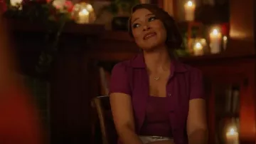 Club Monaco Silk Triple Pleated Top porté par Nora West-Allen (Jessica Parker Kennedy) vu dans The Flash (S08E06)