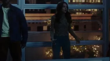 Free People Pull On Corduroy Flare in Shining Sea usado por Allegra Garcia (Kayla Compton) como se ve en The Flash (S08E09)
