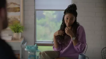 Rachel Comey Pull Aimé porté par Gaby (Jessica Williams) comme on le voit dans Shrinking (S01E05)