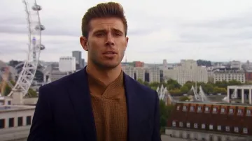 Schott NYC Waffle Knit Thermal Wool Blend Jersey usado por Zach Shallcross como se ve en The Bachelor (S27E05)