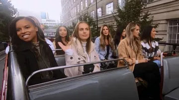 Manteau de père Abercrombie & Fitch Wool-Blend porté par Brooklyn Willie vu dans The Bachelor (S27E05)