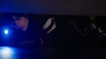 Zapatillas de deporte desnudas de papá Wolfe Platform usadas por Wednesday Addams (Jenna Ortega) en Wednesday (Temporada 1 Episodio 2)