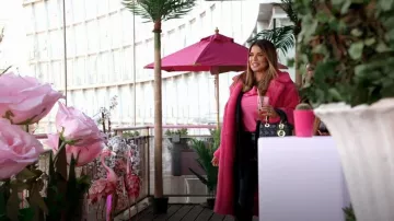 Max mara Peluche abrigo usado por Tanya Bardsley como se ve en The Real Housewives of Cheshire (S13E06)