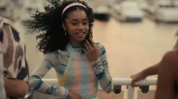 Casablanca Multicolor Crochet Tank Top usada por Ashley Banks (Akira Akbar) vista en Bel-Air (S02E01)