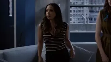 Sandro Stripe Knit Top porté par Cecile Horton (Danielle Nicolet) vu dans The Flash (S09E02)