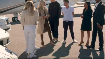 Pantalon cargo Balmain Multi Strap Denim porté par Tracy Tutor comme on le voit dans Million Dollar Listing Los Angeles (S14E10)