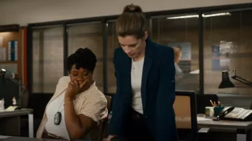 Calvin Klein Blue Crepe One button Blazer Jacket worn by Det. Samantha Wazowski (Meredith MacNeill) as seen in Pretty Hard Cases (S03E03)