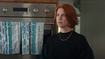 Gorjana Venice Neck­lace worn by Anne Carlson (Danielle Kind) as seen in Workin' Moms(S07E04)