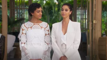 Zara Inverted Lapel Blazer worn by Elena Roarke (Roselyn Sánchez) as seen in Fantasy Island (S02E06)