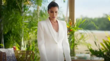 Emporio Armani En­vers Satin Shawl Col­lar Jack­et worn by Elena Roarke (Roselyn Sánchez) as seen in Fantasy Island (S02E07)
