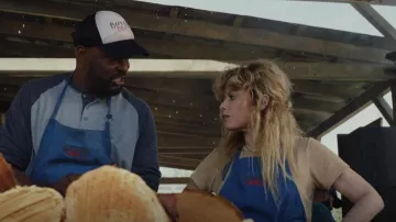 James Perse Vintage Little Boy Tee worn by Charlie Cale (Natasha Lyonne) as seen in Poker Face (S01E03)